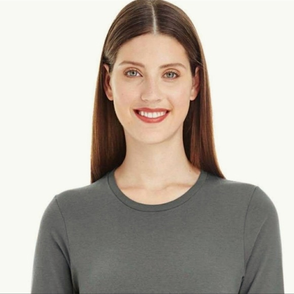 American Apparel Tops - ❤️3/$30 American Apparel Classic 100% Cotton LS Ladies T-Shirt size: Large NEW